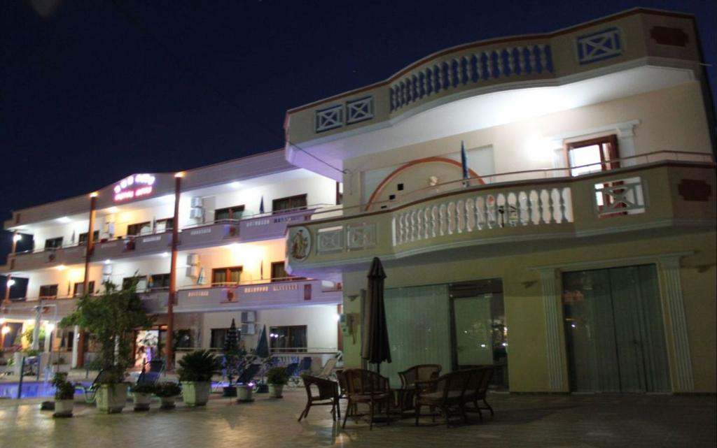 Sun City Kato Daratso Dış mekan fotoğraf