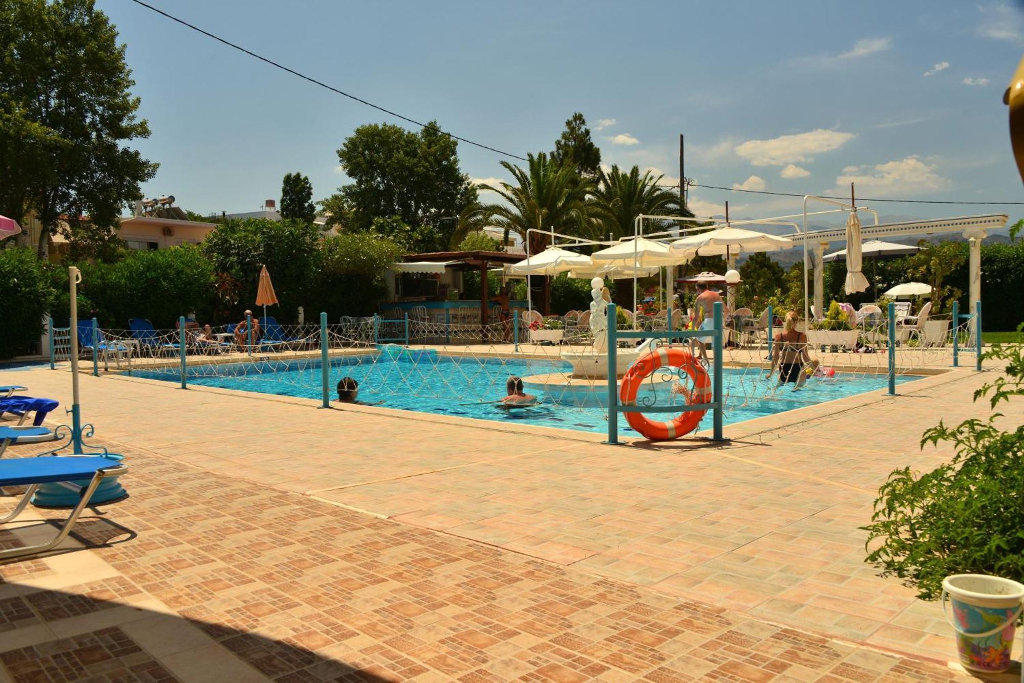 Sun City Kato Daratso Dış mekan fotoğraf