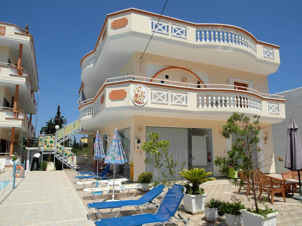 Sun City Kato Daratso Dış mekan fotoğraf